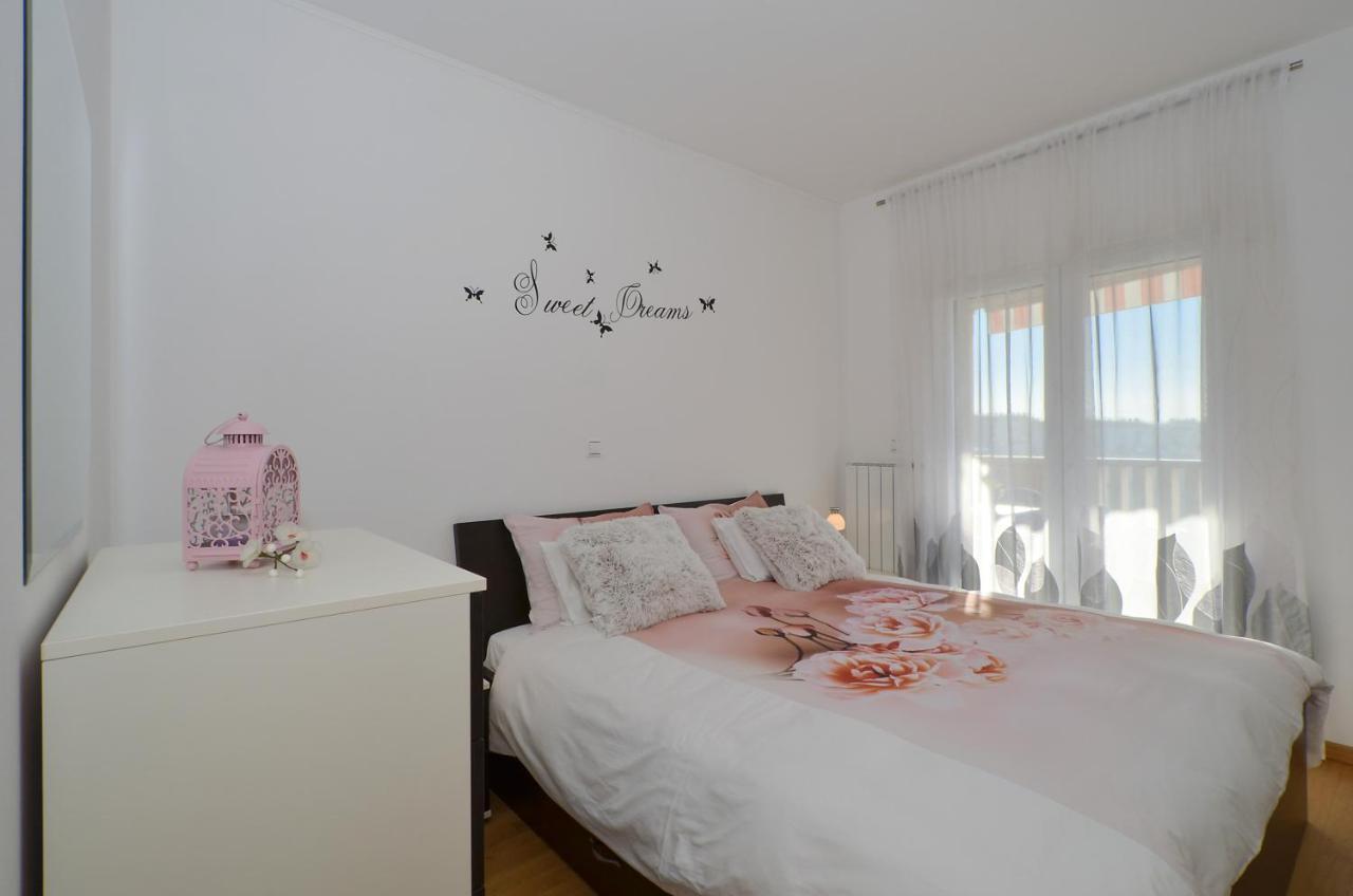 Apartmani Adela Solin Bagian luar foto