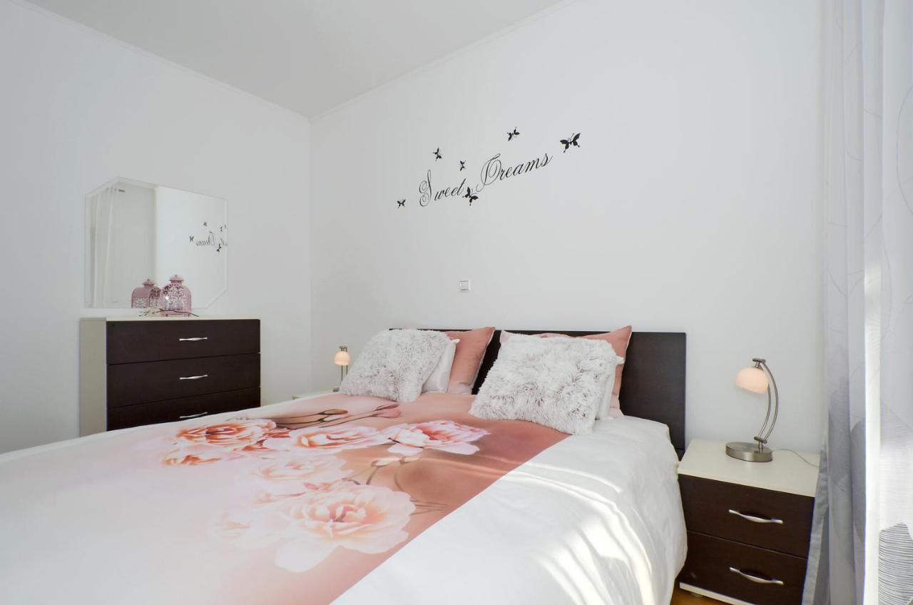 Apartmani Adela Solin Bagian luar foto