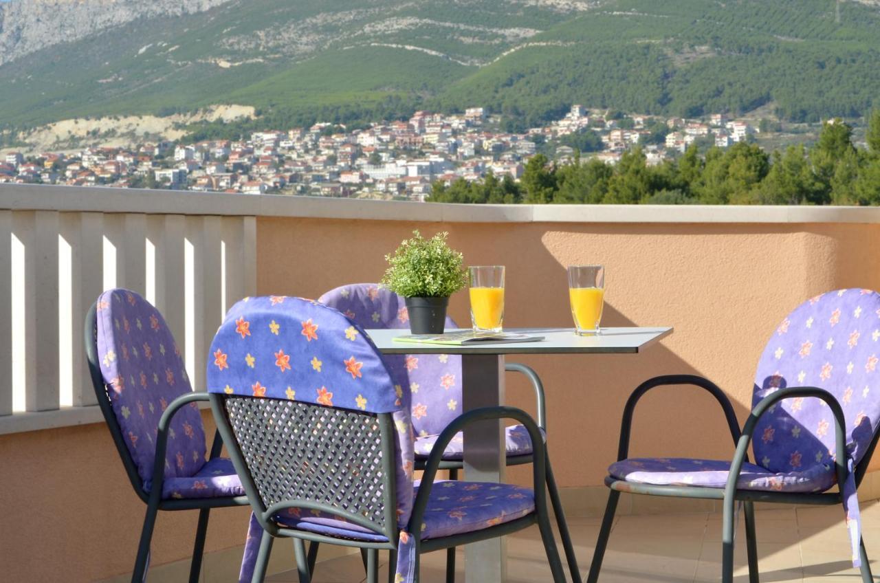Apartmani Adela Solin Bagian luar foto