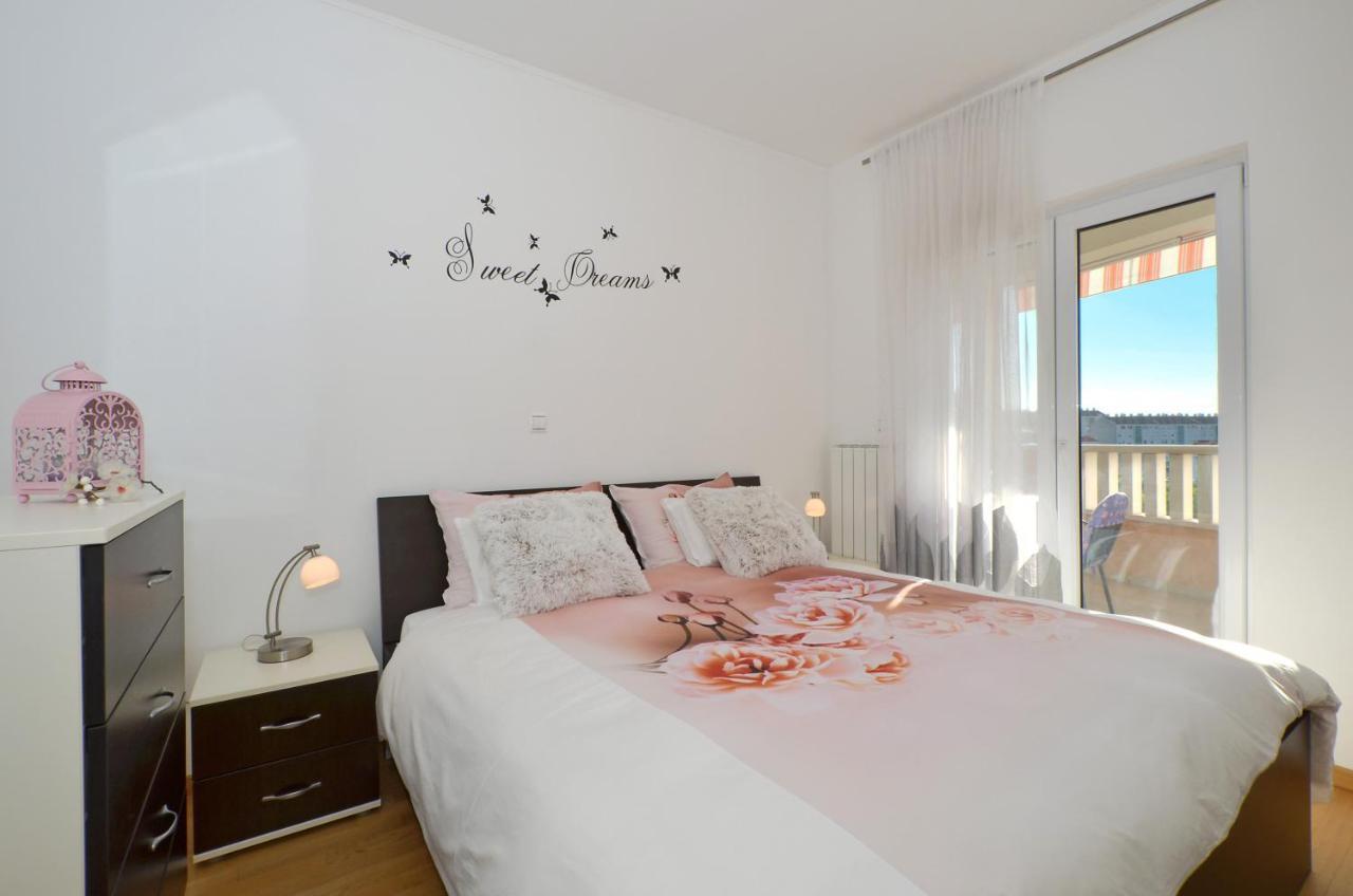 Apartmani Adela Solin Bagian luar foto